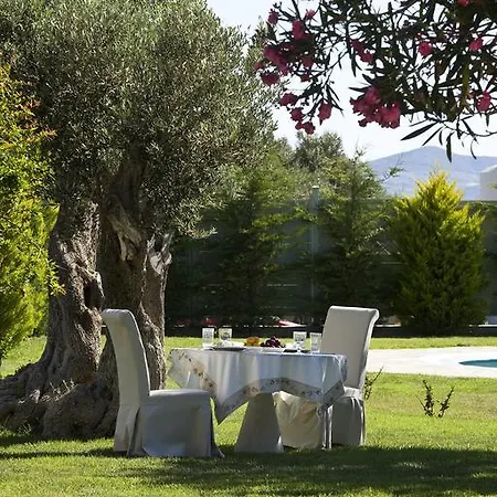 Yria Ktima Luxury Villa *