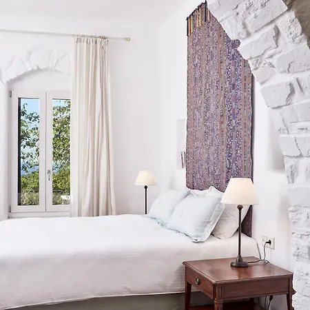 Yria Ktima Luxury Villa